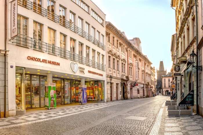 fasada pokus o zlepseni barev mensi 1024x6832x